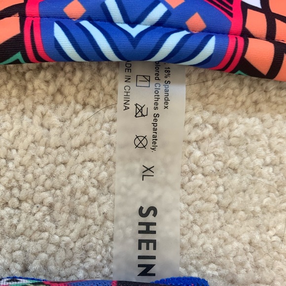 SOLD!! Bikini - Picture 4 of 4